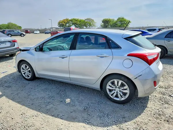 KMHD35LH3HU361777 2017 HYUNDAI ELANTRA - Image 2