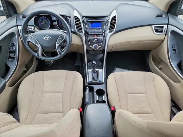KMHD35LH3HU363965 2017 HYUNDAI ELANTRA - Image 8
