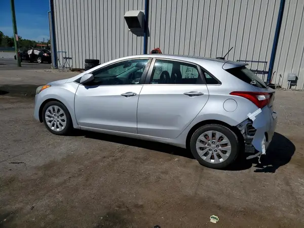 KMHD35LH3HU364341 2017 HYUNDAI ELANTRA - Image 2