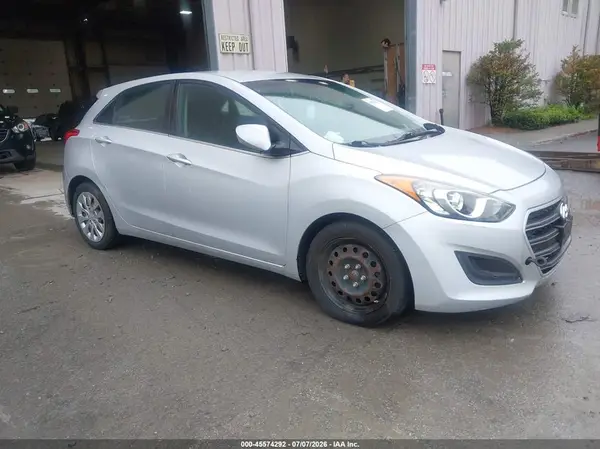 KMHD35LH3HU369376 2017 HYUNDAI ELANTRA - Image 1