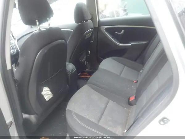 KMHD35LH3HU369376 2017 HYUNDAI ELANTRA - Image 8