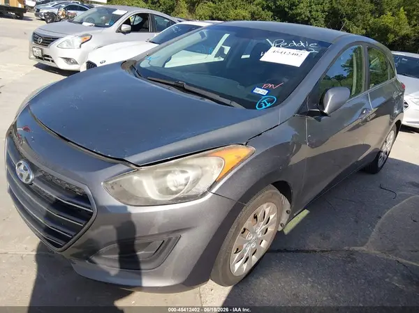 KMHD35LH3HU376831 2017 HYUNDAI ELANTRA - Image 2