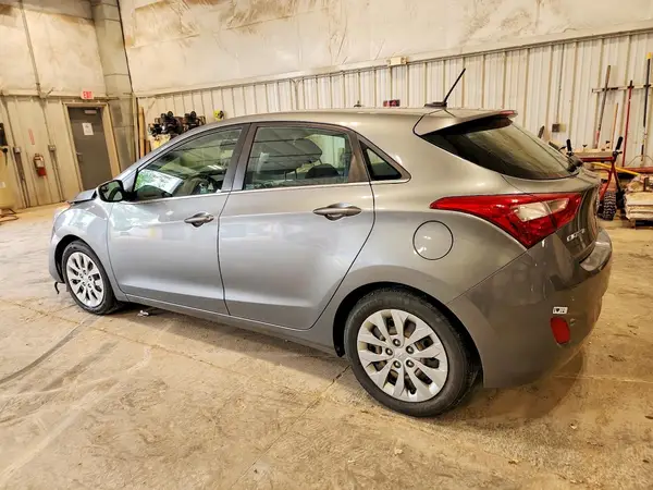 KMHD35LH3HU376845 2017 HYUNDAI ELANTRA - Image 2