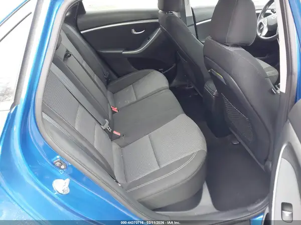 KMHD35LH3HU377591 2017 HYUNDAI ELANTRA - Image 8