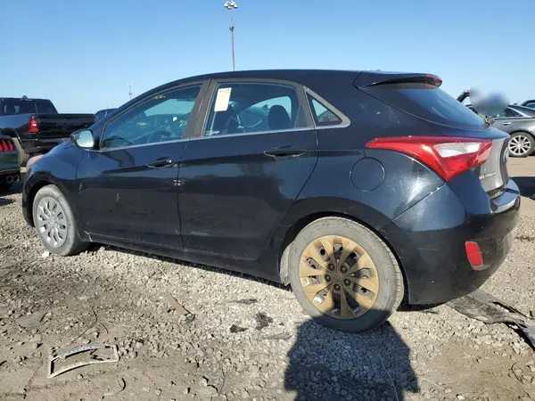 KMHD35LH3HU378983 2017 HYUNDAI ELANTRA - Image 2