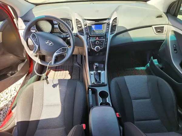 KMHD35LH3HU383052 2017 HYUNDAI ELANTRA - Image 8