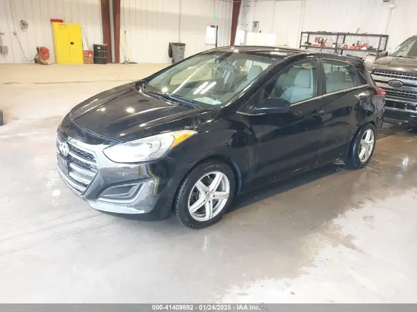KMHD35LH4GU251951 2016 HYUNDAI ELANTRA - Image 2