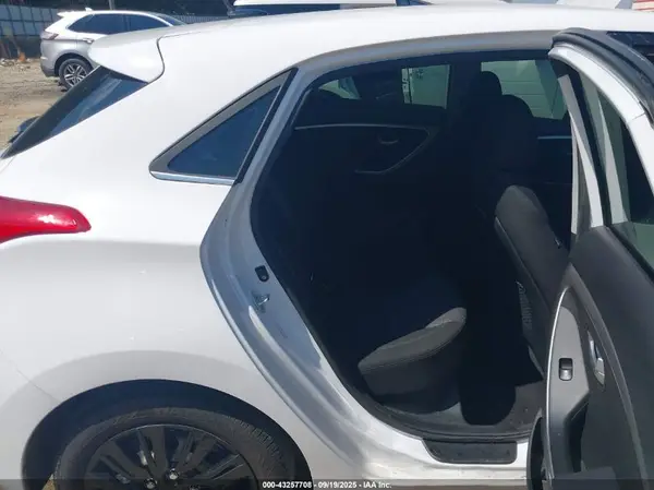 KMHD35LH4GU252968 2016 HYUNDAI ELANTRA - Image 8
