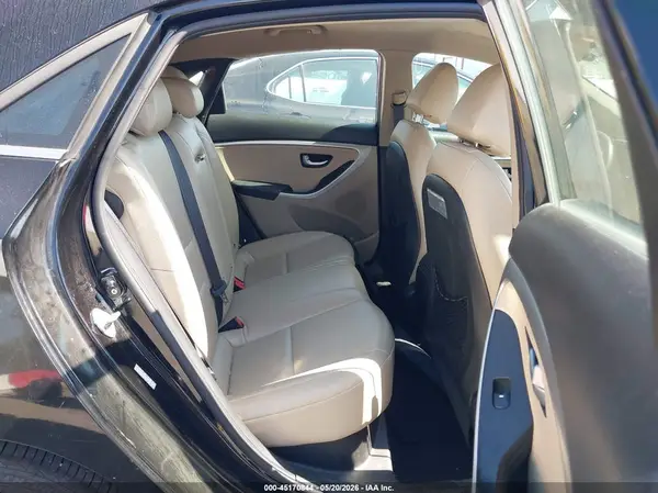 KMHD35LH4GU255210 2016 HYUNDAI ELANTRA - Image 8