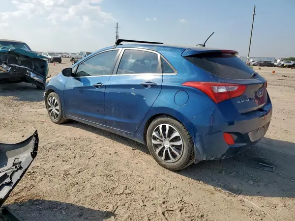 KMHD35LH4GU258592 2016 HYUNDAI ELANTRA - Image 2