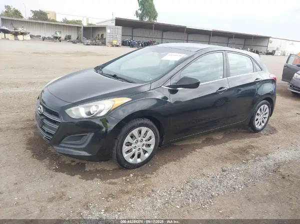 KMHD35LH4GU263548 2016 HYUNDAI ELANTRA - Image 2