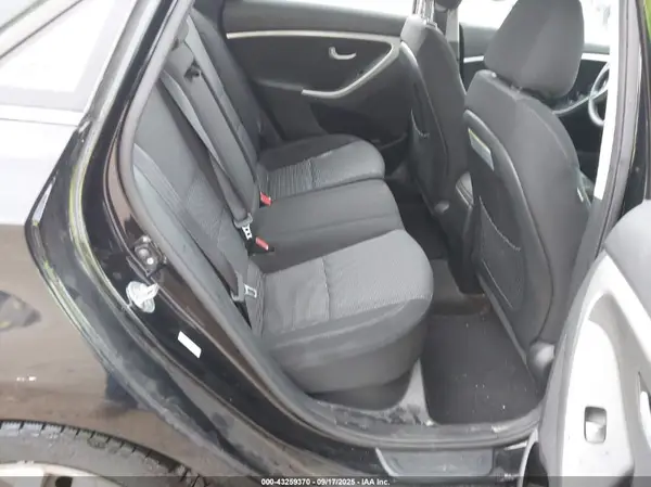 KMHD35LH4GU263548 2016 HYUNDAI ELANTRA - Image 8