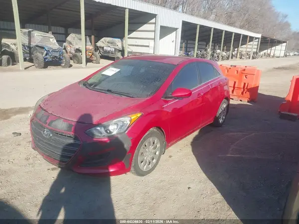 KMHD35LH4GU263615 2016 HYUNDAI ELANTRA - Image 2