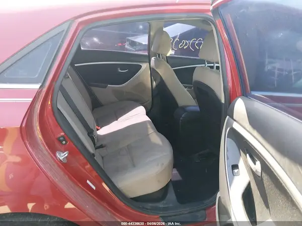 KMHD35LH4GU263615 2016 HYUNDAI ELANTRA - Image 8