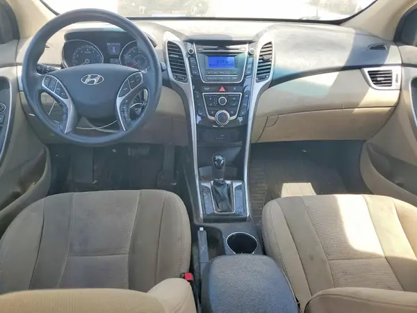 KMHD35LH4GU263923 2016 HYUNDAI ELANTRA - Image 8