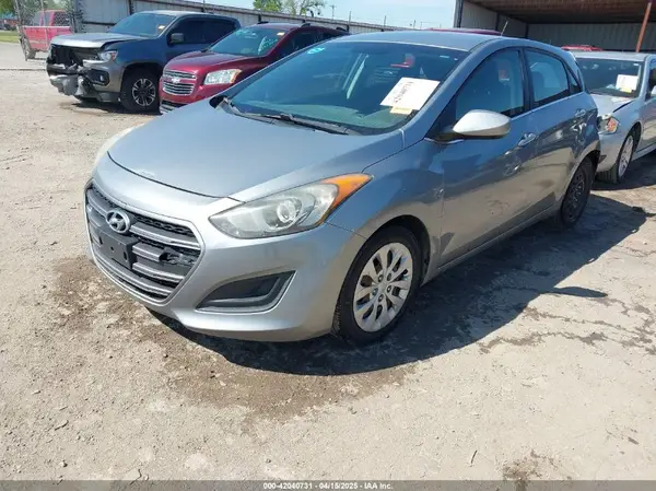 KMHD35LH4GU265591 2016 HYUNDAI ELANTRA - Image 2