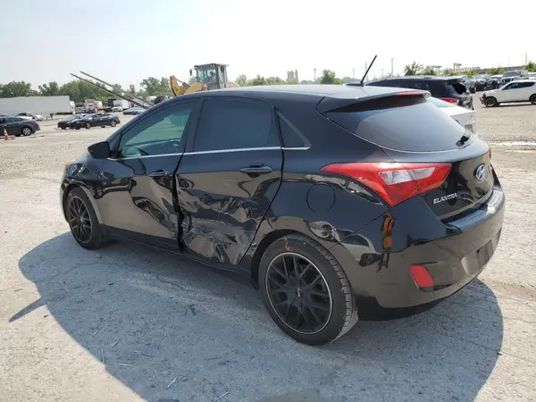 KMHD35LH4GU267616 2016 HYUNDAI ELANTRA - Image 2
