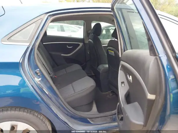 KMHD35LH4GU268362 2016 HYUNDAI ELANTRA - Image 8