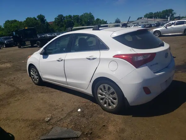 KMHD35LH4GU272864 2016 HYUNDAI ELANTRA - Image 2