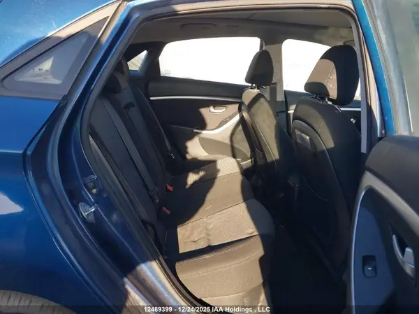 KMHD35LH4GU279975 2016 HYUNDAI ELANTRA - Image 8