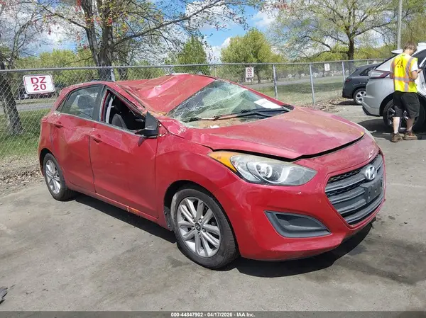 KMHD35LH4GU284044 2016 HYUNDAI ELANTRA - Image 1