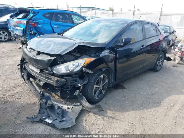 KMHD35LH4GU297733 2016 HYUNDAI ELANTRA - Image 2