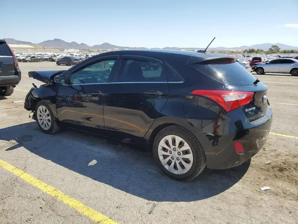 KMHD35LH4GU302140 2016 HYUNDAI ELANTRA - Image 2