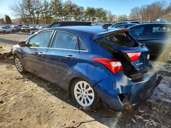 KMHD35LH4GU303045 2016 HYUNDAI ELANTRA - Image 2