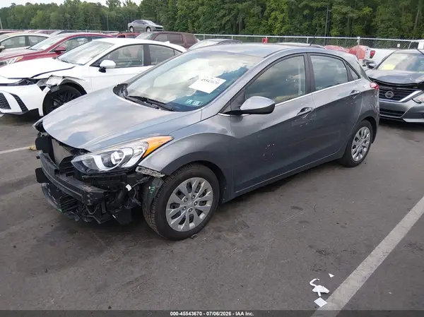 KMHD35LH4GU303983 2016 HYUNDAI ELANTRA - Image 2