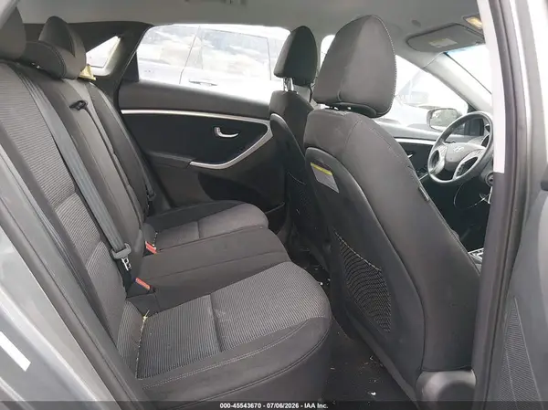 KMHD35LH4GU303983 2016 HYUNDAI ELANTRA - Image 8