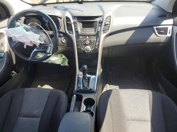 KMHD35LH4GU304163 2016 HYUNDAI ELANTRA - Image 8