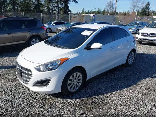 KMHD35LH4GU304549 2016 HYUNDAI ELANTRA - Image 2