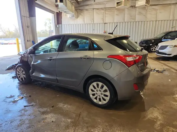 KMHD35LH4GU305149 2016 HYUNDAI ELANTRA - Image 2