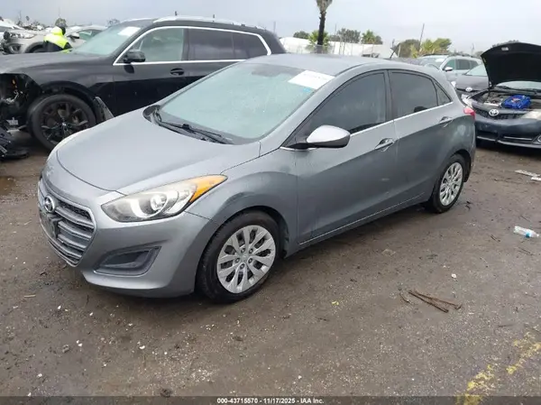 KMHD35LH4GU306267 2016 HYUNDAI ELANTRA - Image 2