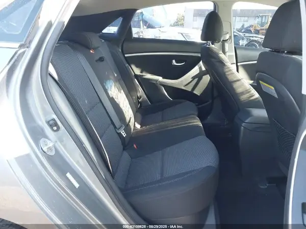 KMHD35LH4GU308374 2016 HYUNDAI ELANTRA - Image 8