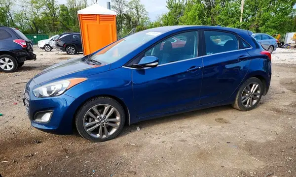 KMHD35LH4GU308679 2016 HYUNDAI ELANTRA - Image 1