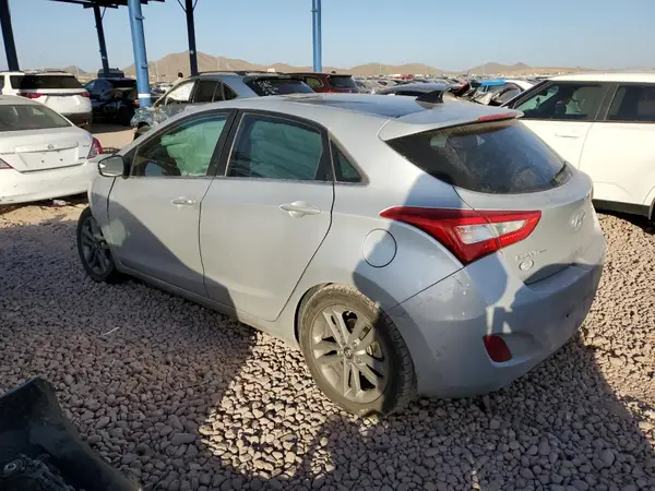 KMHD35LH4GU308911 2016 HYUNDAI ELANTRA - Image 2