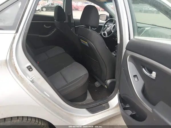 KMHD35LH4GU313929 2016 HYUNDAI ELANTRA - Image 8