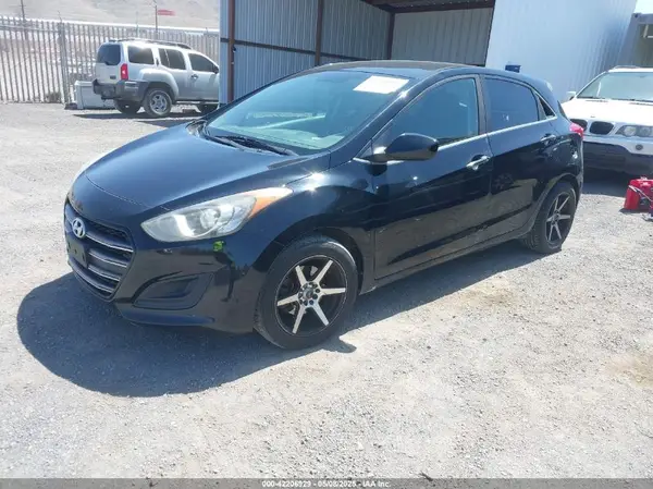 KMHD35LH4GU315096 2016 HYUNDAI ELANTRA - Image 2