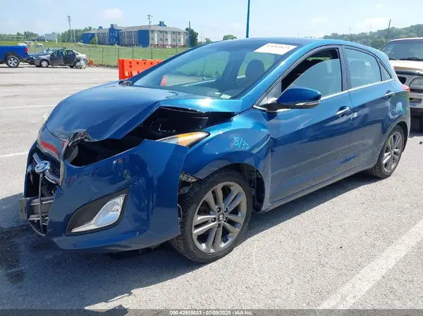 KMHD35LH4GU316135 2016 HYUNDAI ELANTRA - Image 2
