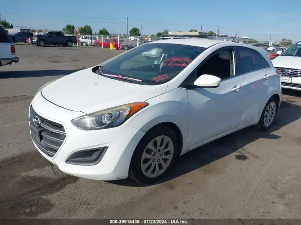 KMHD35LH4GU318905 2016 HYUNDAI ELANTRA - Image 2