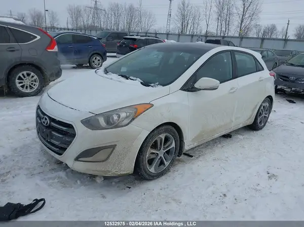 KMHD35LH4GU319942 2016 HYUNDAI ELANTRA - Image 2
