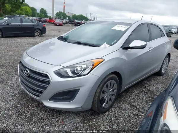 KMHD35LH4GU326129 2016 HYUNDAI ELANTRA - Image 2