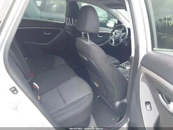 KMHD35LH4GU326129 2016 HYUNDAI ELANTRA - Image 8