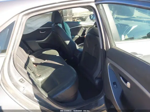 KMHD35LH4GU329872 2016 HYUNDAI ELANTRA - Image 8