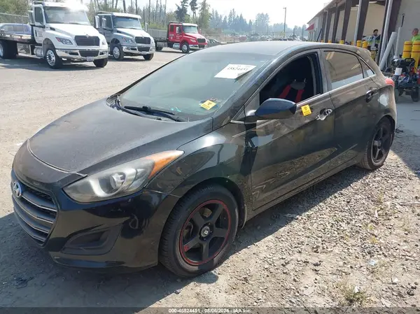 KMHD35LH4GU337891 2016 HYUNDAI ELANTRA - Image 2