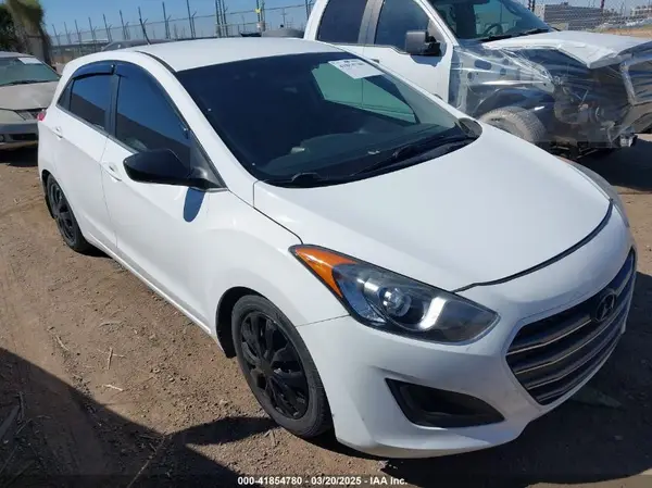KMHD35LH4GU341973 2016 HYUNDAI ELANTRA - Image 1