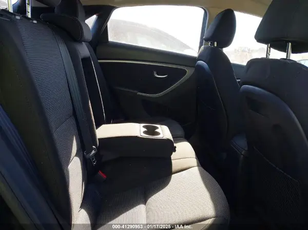 KMHD35LH4HU348021 2017 HYUNDAI ELANTRA - Image 8