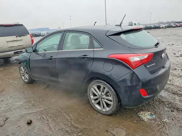 KMHD35LH4HU349251 2017 HYUNDAI ELANTRA - Image 2