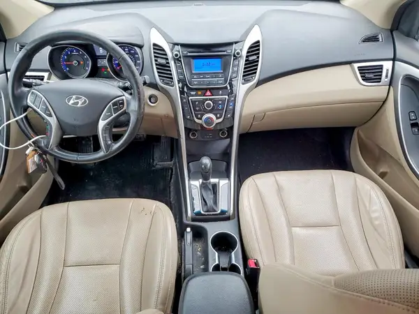 KMHD35LH4HU349251 2017 HYUNDAI ELANTRA - Image 8